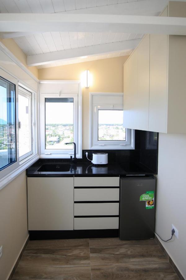 Queen Apartmets Vlore Exterior photo