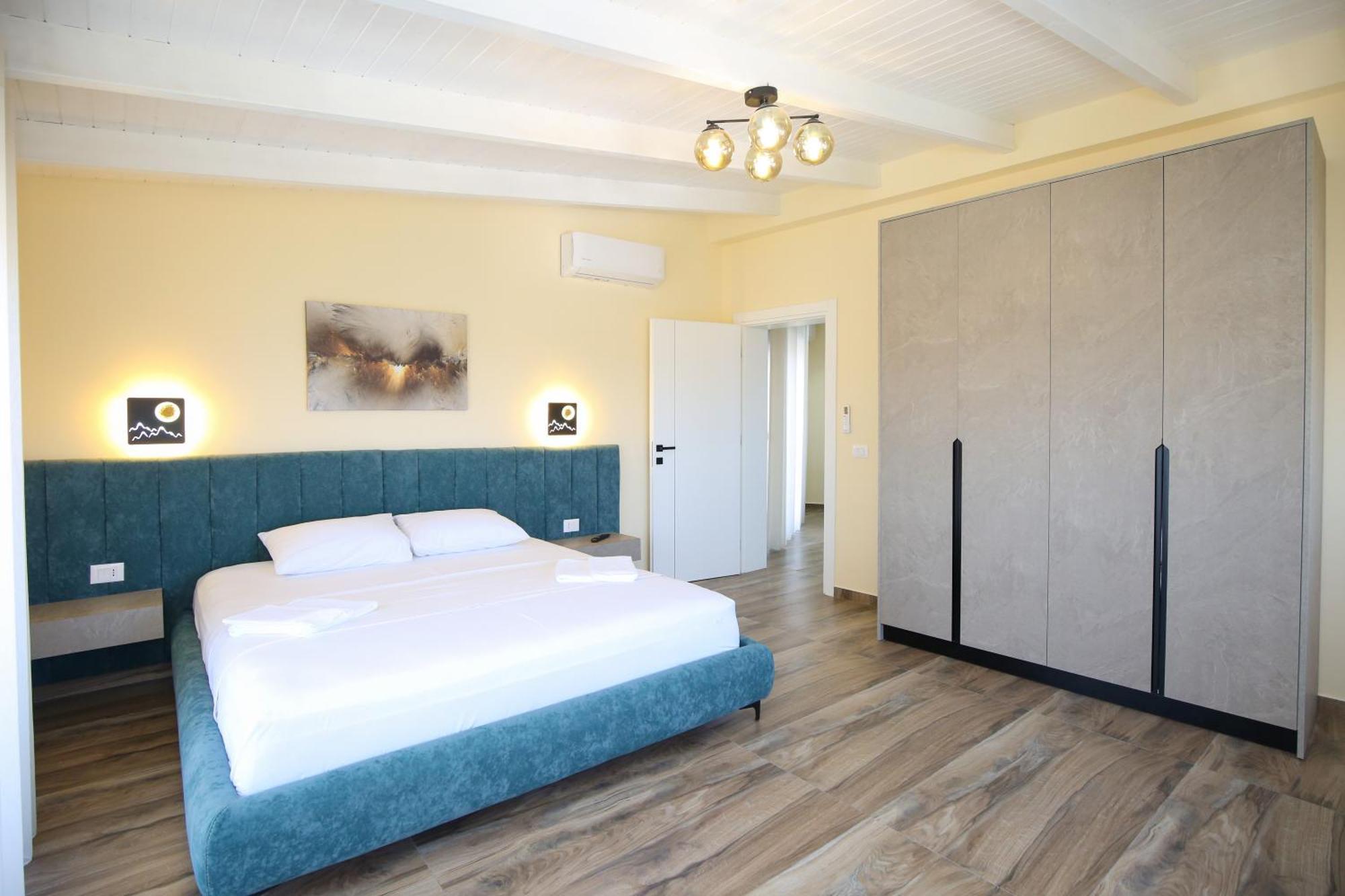 Queen Apartmets Vlore Exterior photo